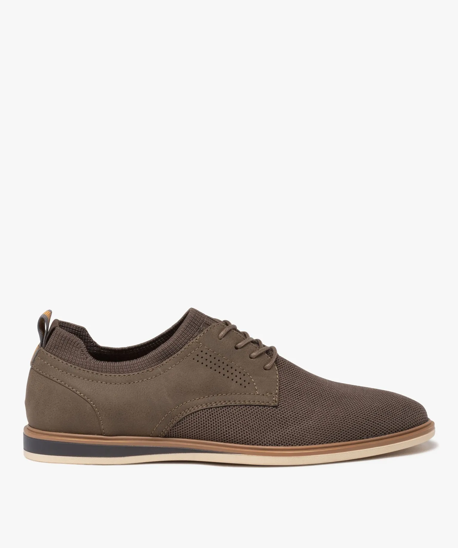derbies homme unis a col scratch avec detail en suedine kaki standard chaussures de ville