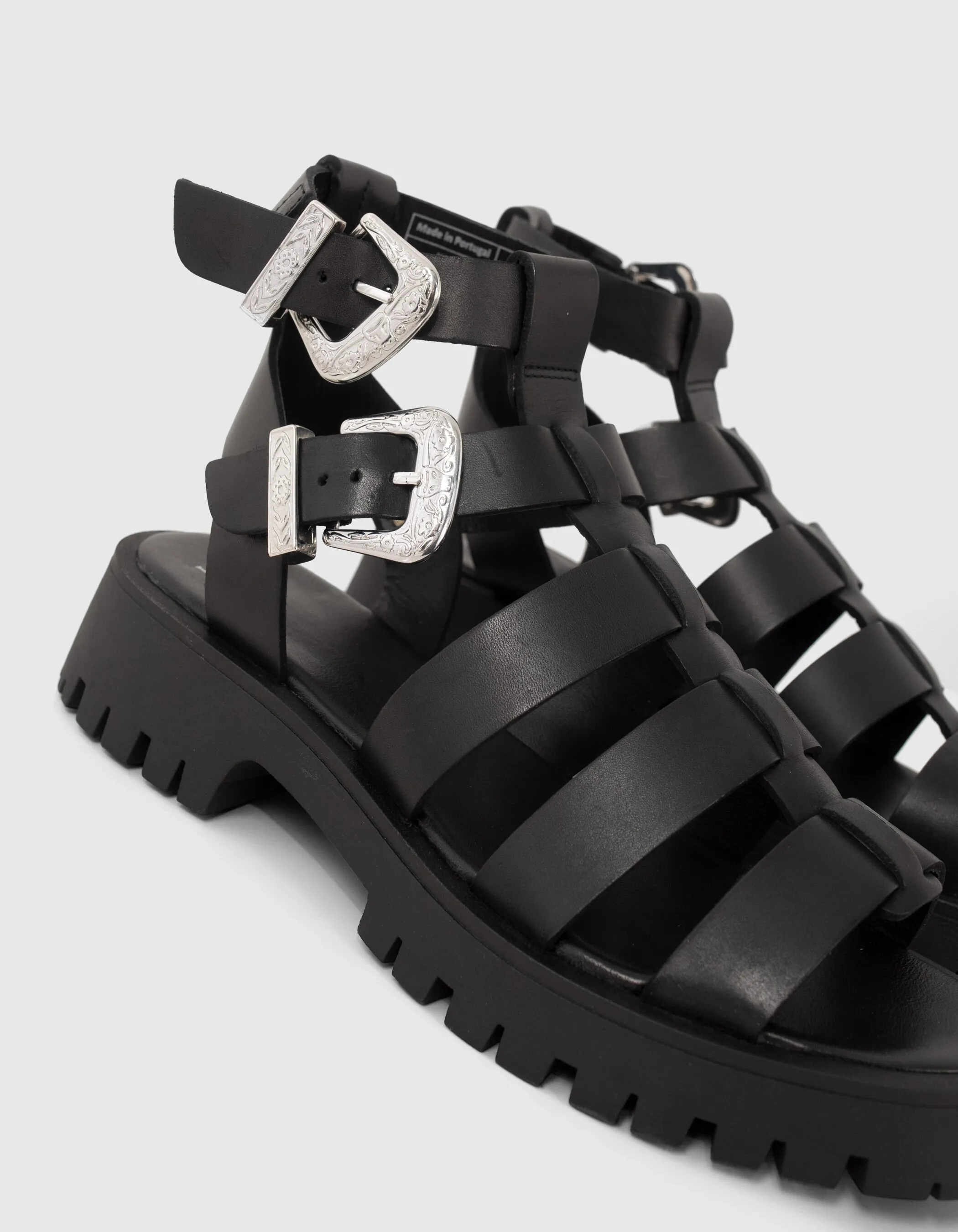 Sandales en cuir noir multibrides à semelle crantée Femme